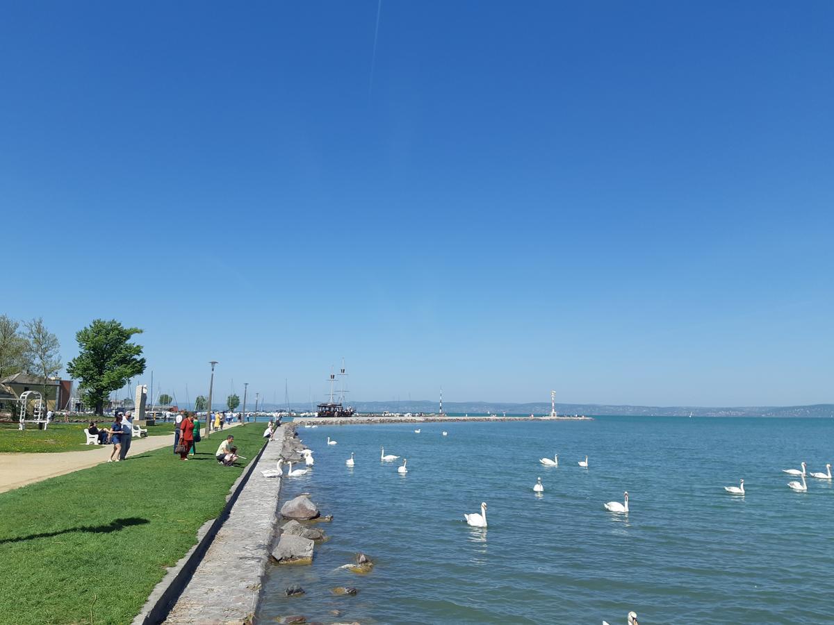 Lakeside Family Apartment Siófok Exterior foto